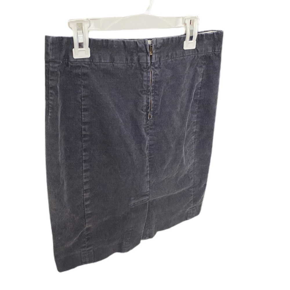 J. Crew grey cord mini skirt front zip and slit in back bottom of skirt size 2P - Picture 4 of 5